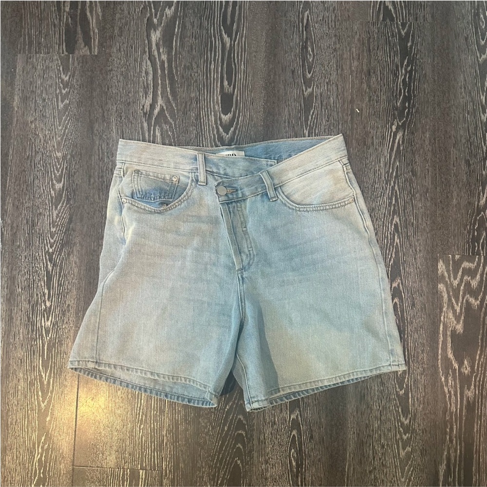 JBD Jean asymmetrical shorts